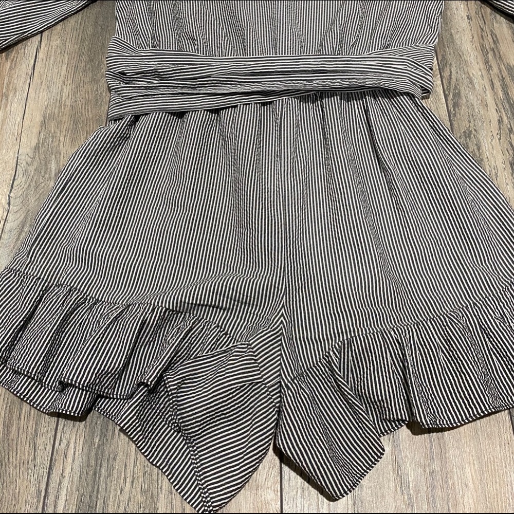 WHO WHAT WEAR ROMPER - Picture 4 of 10